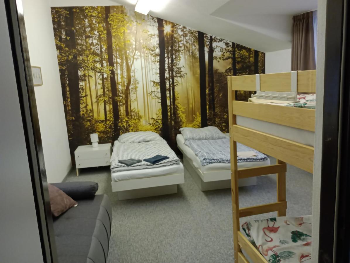 Gran Hostel Banská Bystrica Exteriör bild